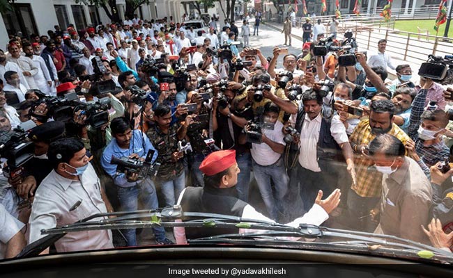 "BJP Crushed Farmers, All Set To Crush Constitution": Akhilesh Yadav