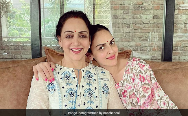 On Mom Hema Malini's Birthday, This Is How Esha Deol Wished Her