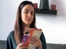 जैस्मिन भसीन ने शेयर किया अजीबोगरीब वीडियो तो अली गोनी को आया गुस्सा, बोले- ये क्या कर रही हो? जैस्मिन भसीन ने शेयर किया अजीबोगरीब वीडियो तो अली गोनी को आया गुस्सा, बोले- ये क्या कर रही हो?
