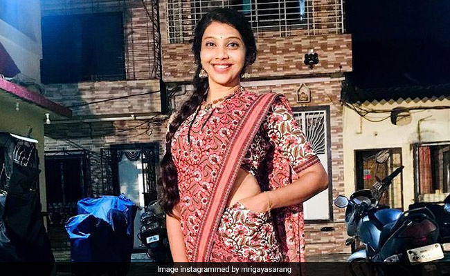 क्या कभी देखा है साड़ी में पॉकेट, जी हां फैशन में हैं ये पॉकेट वाली साड़ी, ये हैं लेटेस्ट स्टाइल और पैटर्न