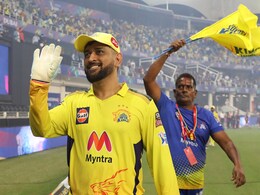 Former Auctioneer Narrates Story Of IPL's "First Bidding War" For MS Dhoni