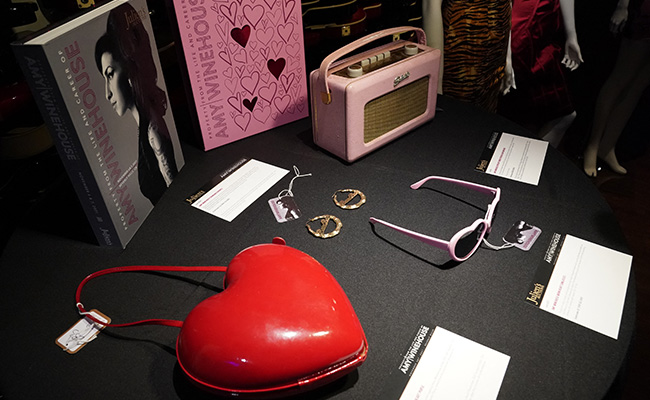 Amy Winehouse Belongings Expected To Fetch Upto $2 Million At Auction