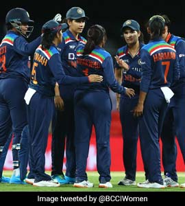 Australia Beat India By 4 Wickets In 2nd Womens T20I