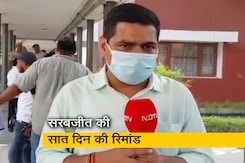 सिंघू बॉर्डर पर लखवीर सिंह की हत्या के मामले में आरोपी सरबजीत कोर्ट में पेश सिंघू बॉर्डर पर लखवीर सिंह की हत्या के मामले में आरोपी सरबजीत कोर्ट में पेश