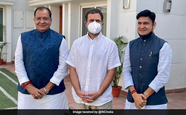 Uttarakhand Minister Yashpal Arya, His Son Join Congress After Quitting BJP