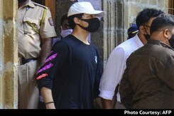 Aryan Khan Says 'Nothing To Do With Payoff Charge, Witness' In Court Reply Aryan Khan Says 'Nothing To Do With Payoff Charge, Witness' In Court Reply