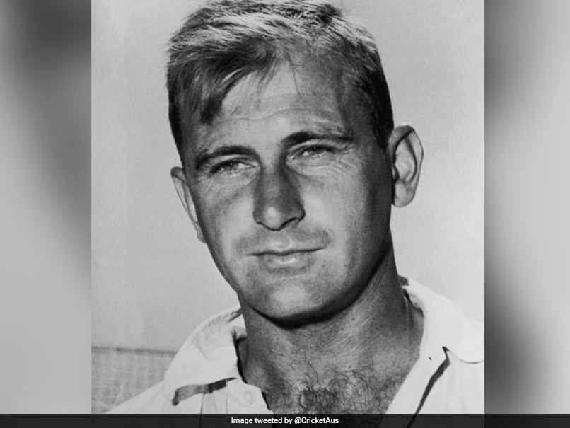 Former Australia Test Spinner Peter Philpott Dies Aged 86