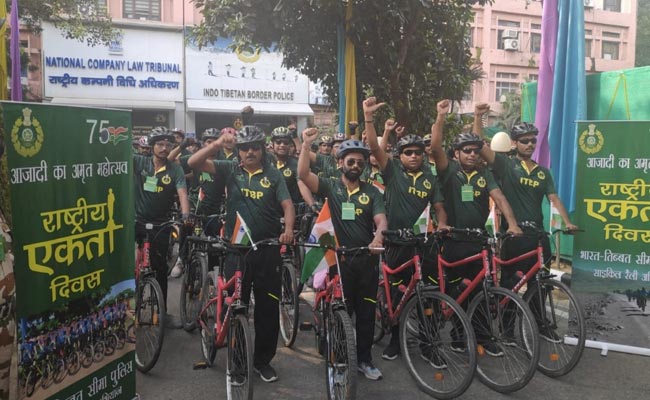 ITBP की 10 साइकिल रैलियां पहुंची दिल्ली, महात्मा गांधी को 16 हजार किमी की दूरी तय कर दी श्रद्धांजलि