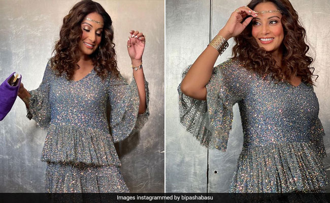 Bipasha Basu Serves Retro Disco Game In A Shimmery Number For Halloween 2021