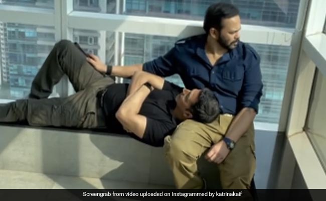 "रिकॉर्ड मत करो": कैटरीना कैफ पर चिल्लाए अक्षय कुमार और रोहित शेट्टी, लेकिन हुआ ऐसा- देखें Video