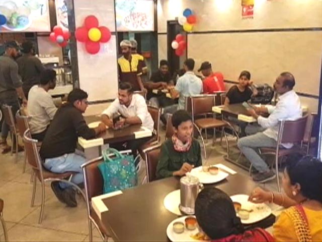 Restaurants Battle For Survival Amid Rising Gas Prices