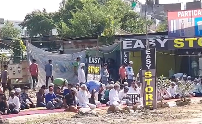 Gurgaon Cancels <i>Namaz</i> At 8 Sanctioned Locations, Says Locals Object