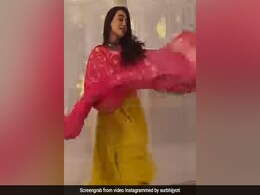 सुरभि ज्योति ने नवरात्रि के मौके पर यूं किया गरबा डांस, वायरल हुआ Video सुरभि ज्योति ने नवरात्रि के मौके पर यूं किया गरबा डांस, वायरल हुआ Video