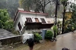 Video: House Swept Away As Kerala Witnesses Heavy Rain Video: House Swept Away As Kerala Witnesses Heavy Rain