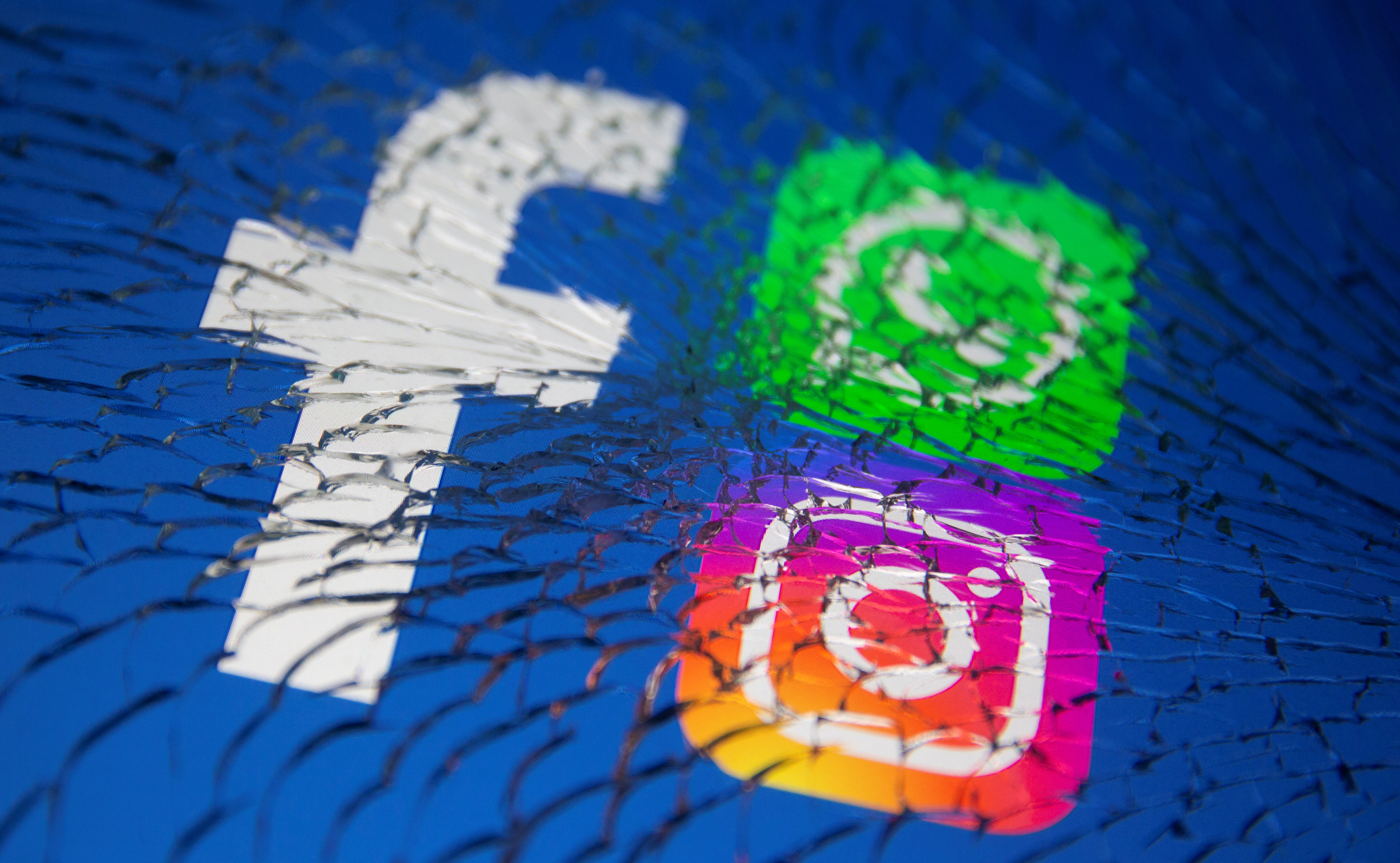 On Facebook Outage Day, Signal vs Instagram Snowballs. It Happened On Twitter