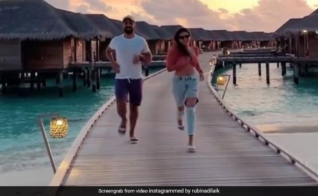 रुबीना दिलैक ने पति अभिनव संग लगाई रेस, फैन्स बोले- रूबी थोड़ा तेज भागो...