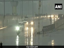 VIDEO : दिल्ली में भारी बारिश के साथ गिरे ओले, नोएडा-गाजियाबाद में भी हुई भारी बरसात VIDEO : दिल्ली में भारी बारिश के साथ गिरे ओले, नोएडा-गाजियाबाद में भी हुई भारी बरसात
