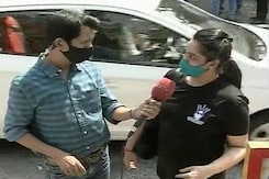 Watch: Happy Fans Outside Mannat As Aryan Khan Leaves Jail Watch: Happy Fans Outside Mannat As Aryan Khan Leaves Jail