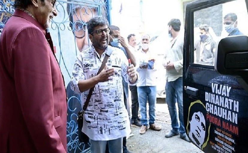 Die-Hard Amitabh Bachchan Fan Paints His Mahindra Thar With Actor's Dialogues, Leaves Anand Mahindra Impressed