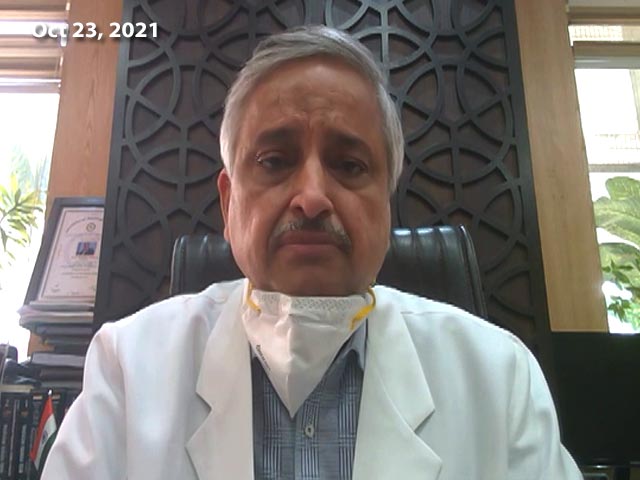 "Can Look At Covid Vaccine Boosters Next Year": AIIMS Chief To NDTV