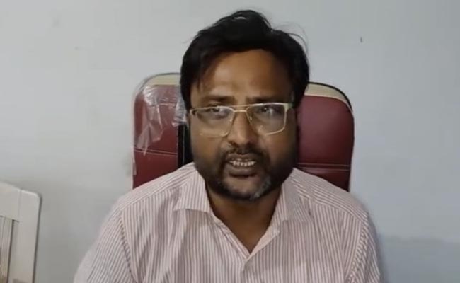 Engineer Seeks Sundays Off For "Soul-Searching", Boss Replies...