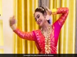 देवोलीना भट्टाचार्जी सज धज कर यूं बिहू डांस करती आईं नजर, Video हुआ वायरल देवोलीना भट्टाचार्जी सज धज कर यूं बिहू डांस करती आईं नजर, Video हुआ वायरल
