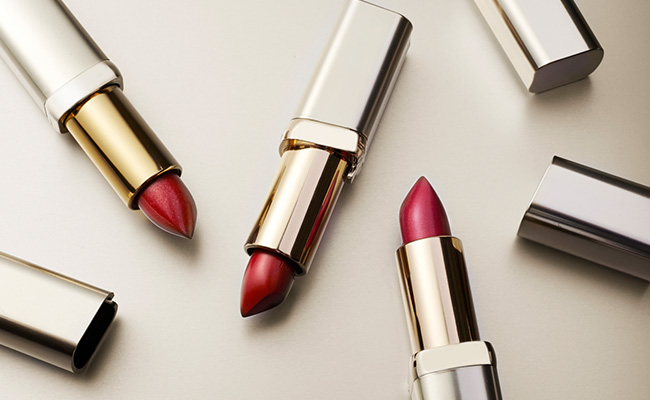 These 5 Creamy Matte Lipsticks Won't Make Your Lips Feel Dry At All