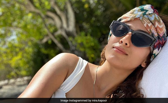 Mira Rajput Gives Stylish Summer Vibes In Her Head Scarf And Sunglasses While In Maldives