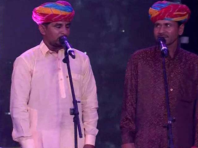 Nathu Khan Performing A Folk Piece At The #SwasthBharat Telethon