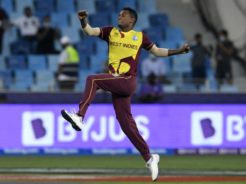 T10 League: '6 रन पर 5 विकेट...', हैदराबाद ने ऑक्शन से पहले जिस खिलाड़ी को बाहर निकाला, उसने विश्व क्रिकेट को हिला डाला