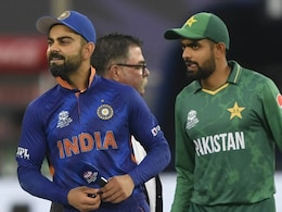 पाकिस्तानी पूर्व तेज गेंदबाज ने ऐसा कहकर चौंकाया, 'बाबर और रूट, कभी नहीं गुजरेंगे कोहली जैसे ख़राब फॉर्म से..' पाकिस्तानी पूर्व तेज गेंदबाज ने ऐसा कहकर चौंकाया, 'बाबर और रूट, कभी नहीं गुजरेंगे कोहली जैसे ख़राब फॉर्म से..'