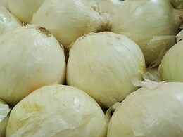 How To Make Koshimbir (Maharashtrian Onion Salad) - Recipe By Nutritionist Rujuta Diwekar