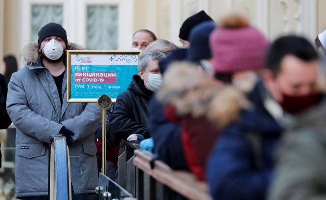 Sweeping Lockdown In Russia's Capital As Covid Cases, Deaths Surge