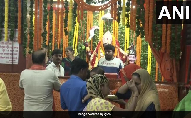 Devotees Offer Prayers At Temples Across UP As Festival Of Navratri Begins