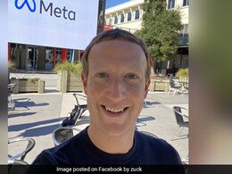 Why Does Mark Zuckerberg Have BBQ Sauce On Bookshelf? Internet Is Curious