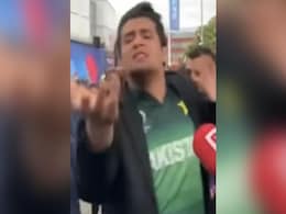 पाक की जीत पर फिर वायरल हुआ ‘मारो मुझे मारो’ लड़के का Video, बोला- जज्बात हिल गए, हालात बदल गए... पाक की जीत पर फिर वायरल हुआ ‘मारो मुझे मारो’ लड़के का Video, बोला- जज्बात हिल गए, हालात बदल गए...