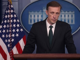 US NSA Talks With Bangladesh's Interim PM Amid Rising Minority Violence US NSA Talks With Bangladesh's Interim PM Amid Rising Minority Violence