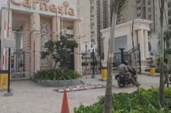 Twins Fall To Death From 25th Floor In UP's Ghaziabad In Midnight Horror Twins Fall To Death From 25th Floor In UP's Ghaziabad In Midnight Horror