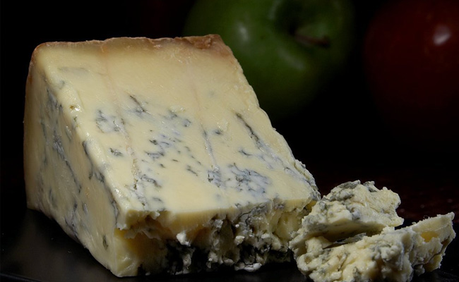 Cheese aids histamine production which further worsens allergy symptoms