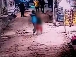 On CCTV, Man Slits Woman's Throat Outside Shop In Delhi On CCTV, Man Slits Woman's Throat Outside Shop In Delhi