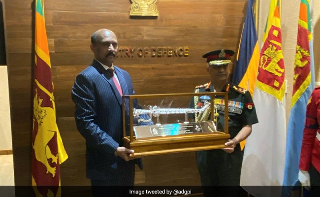Army Chief, Sri Lankan Counterpart Discuss Defence Ties