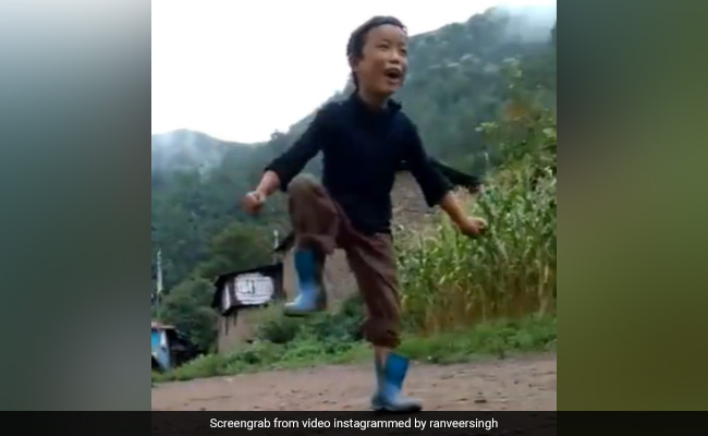 "<i>Apna Time Aayega</i>": Ranveer Singh's "Spirit Animal" Is This Little <i>Gully Boy</I>