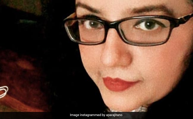 उसने कहा था, वह कभी उदास नहीं रहेगी