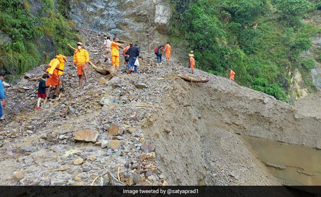 Watch: Stranded Tourists In Nainital Trek To Safety As Landslides Block Roads