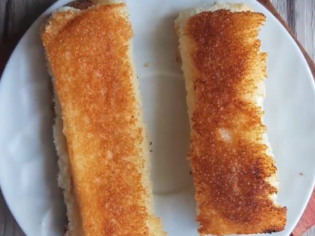 How To Make Bread Cream Roll | Easy Bread Cream Roll Recipe