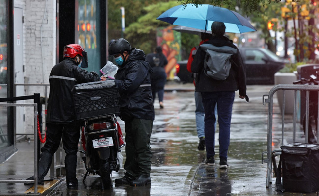 Over 6,00,000 US Homes Face Blackout Amid Powerful Coastal Storm