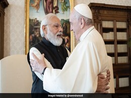 पोप फ्रांसिस से वेटिकन में मिले PM मोदी, भारत आने का दिया न्योता पोप फ्रांसिस से वेटिकन में मिले PM मोदी, भारत आने का दिया न्योता
