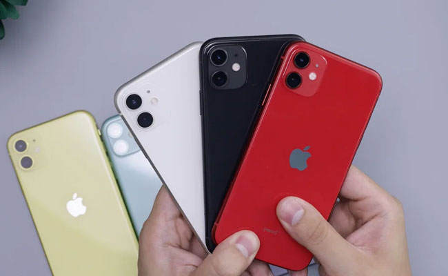 3 Men Arrested For Stealing 57 iPhones From Gurugram Store