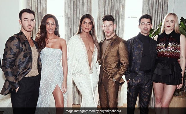 Priyanka Chopra, MIA At Jonas Brothers' Concert, Had "Major FOMO"