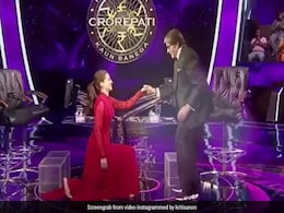 ICYMI: Viral Video Of Amitabh Bachchan And Kriti Sanon Dancing ICYMI: Viral Video Of Amitabh Bachchan And Kriti Sanon Dancing